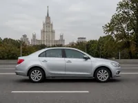 Geely Emgrand — сбоку