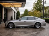 Genesis G80 — сбоку