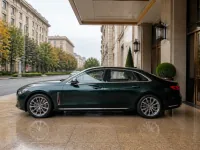 Hongqi H5 — сбоку