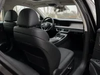 Hongqi H5 — салон
