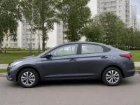 Hyundai Solaris — сбоку