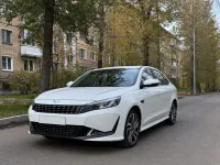 Kaiyi E5 — спереди