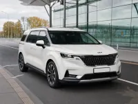 Kia Carnival — спереди