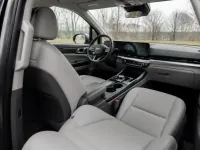 Kia Carnival — салон