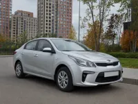 Kia Rio — спереди