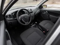 Lada Granta — салон