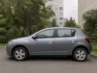 Renault Sandero — сбоку