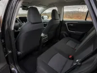 Toyota RAV4 — салон